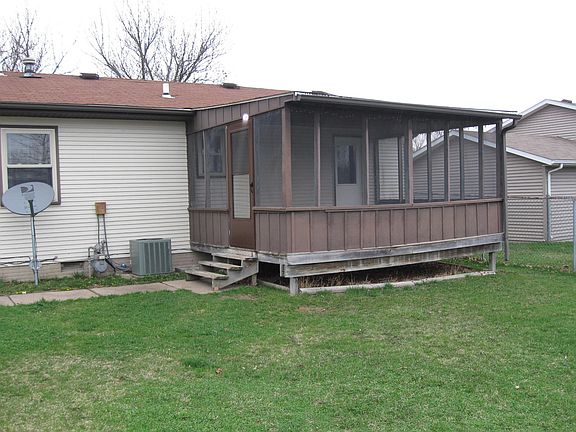 The steps have been replaced with new concrete steps and the