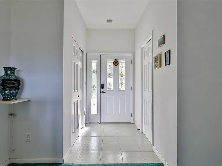 2437 Swordfish Ln — Photo 12