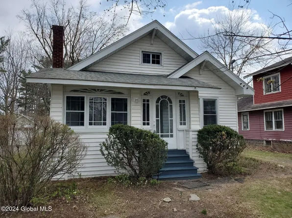 20 Lincoln Avenue, Delmar, NY 12054