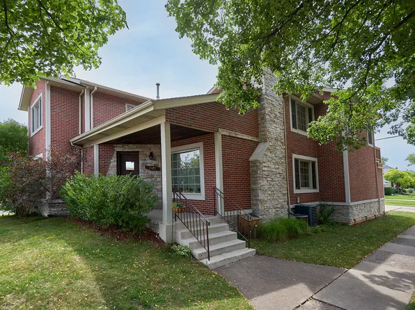 7323 W Foster Ave, Harwood Heights, IL 60706