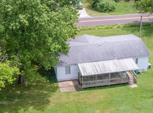 9013 Old Lemay Ferry Rd, Hillsboro, MO 63050