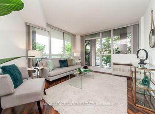 1600 Keele St #202, Toronto, ON M6N5J1