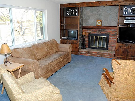5th image of 1901 Chelwood Park Blvd NE