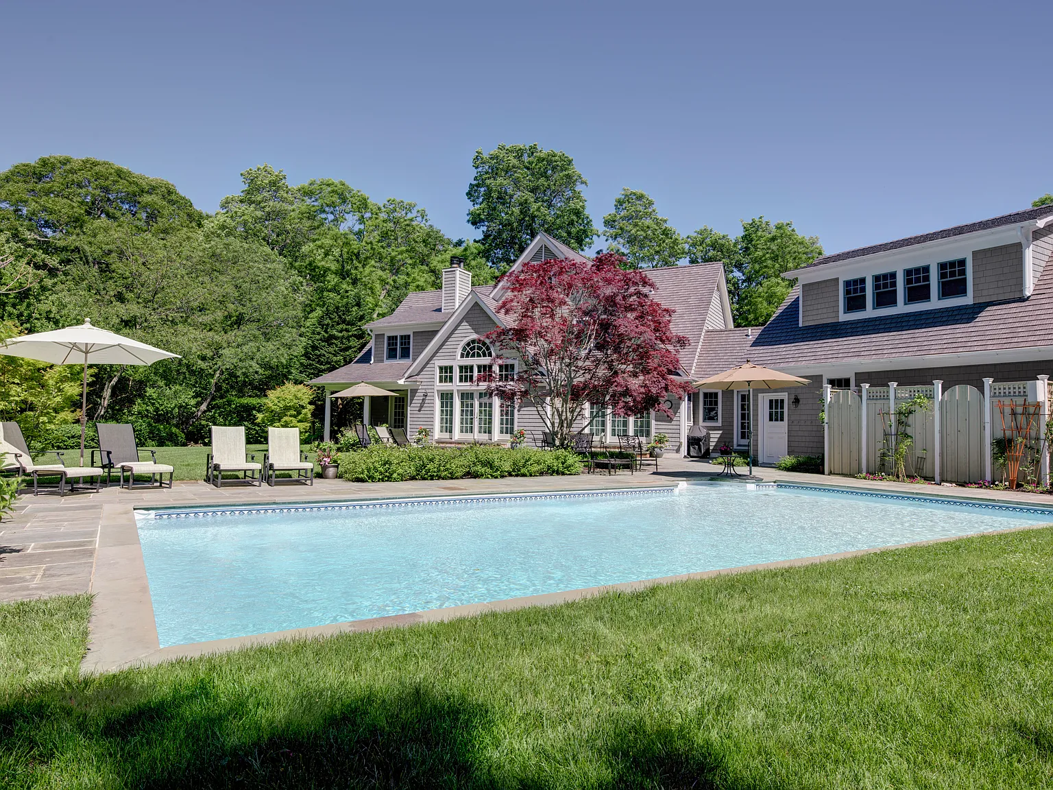 North Haven Point Spacious Retreat — Photo 1