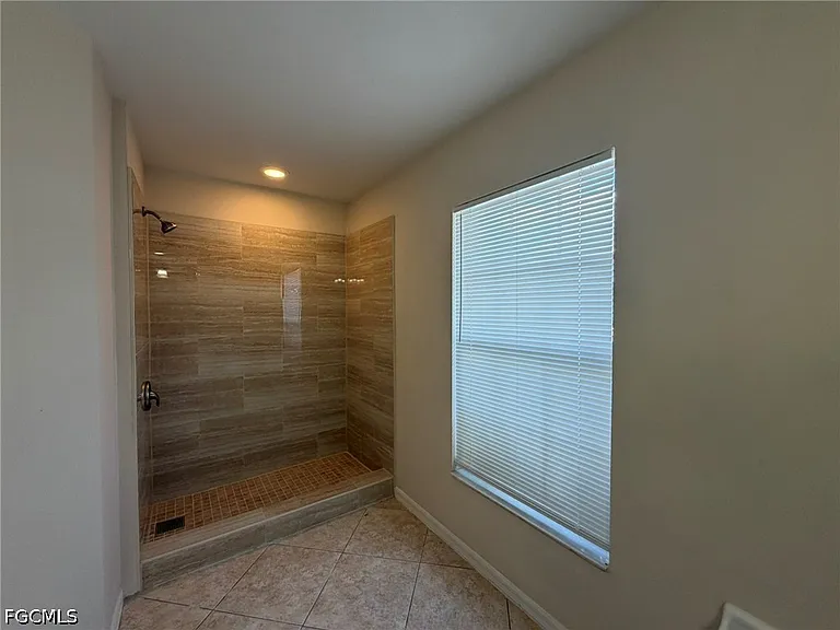 3527 NE 19th Pl — Photo 27