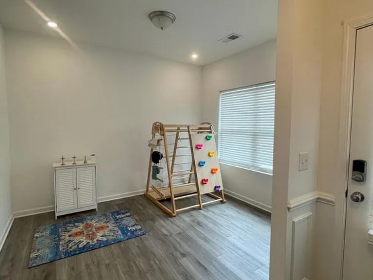 1115 Watermark Way — Photo 29