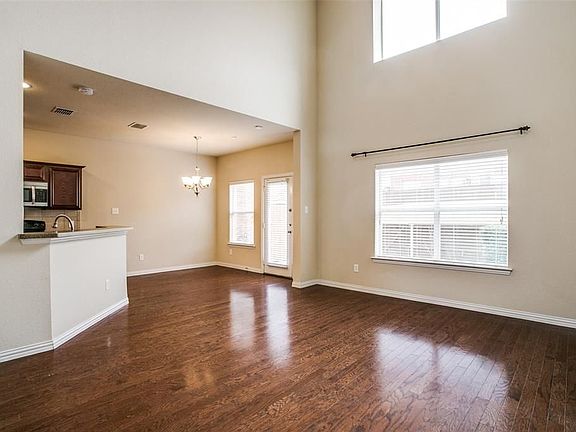 3rd image of 8746 San Bernard St