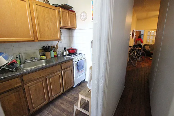 Rented by Bedford 6 Real Estate | media 23