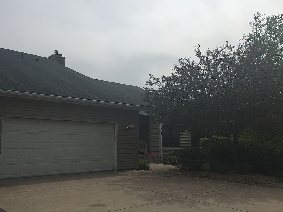 Exterior Front Entry
