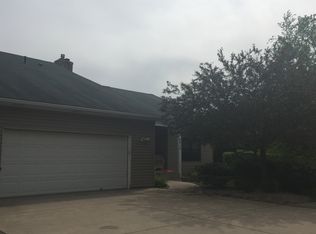 6815 S Robert Trl, Inver Grove Heights, MN 55077