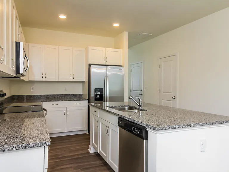 1608 Corbett St — Photo 5