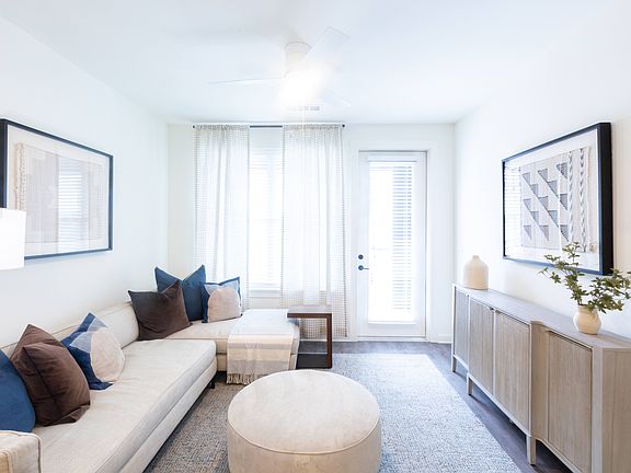 4th image of 2500 Gault Way Dr #1309