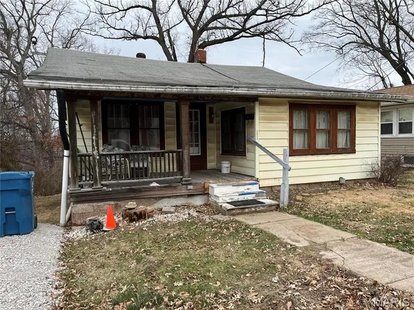 3620 Thomas Ave, Alton, IL 62002