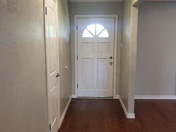 3rd image of 2310 Lange St
