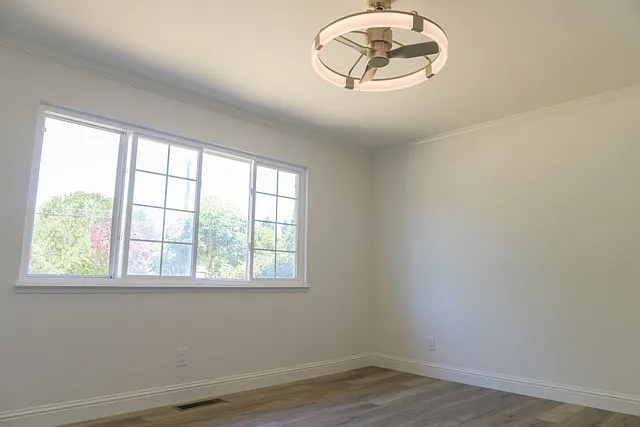 636 Eastview Way — Photo 12