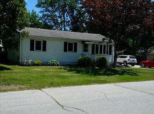 134 Broad St, Warwick, RI 02888