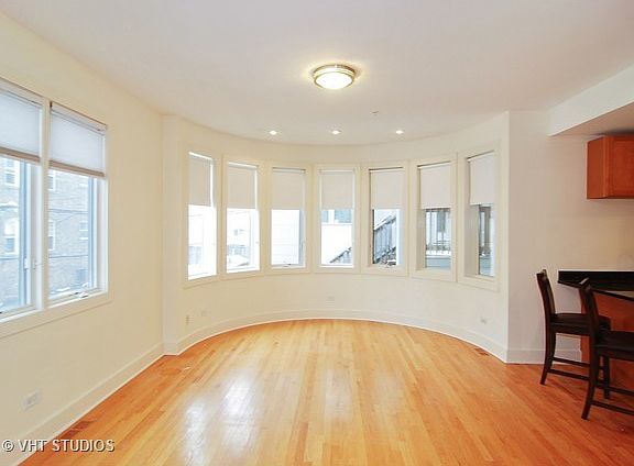 2nd image of 254 Chicago Ave APT B