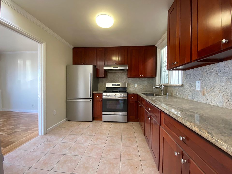 1st image of 1738 33rd Ave