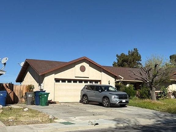 3rd image of 45931 York Pl