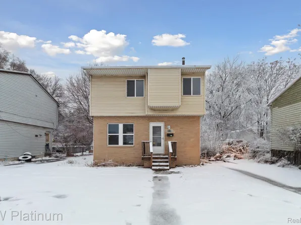 3012 24th St, Port Huron, MI 48060