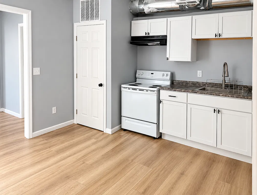 1 bed, 1.0 bath, 600 sqft, $870 — Photo 3