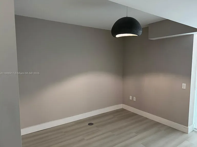 41 SE 5th St #501 — Photo 19
