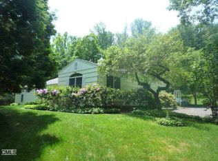 40 Deep Valley Rd, New Canaan, CT 06840