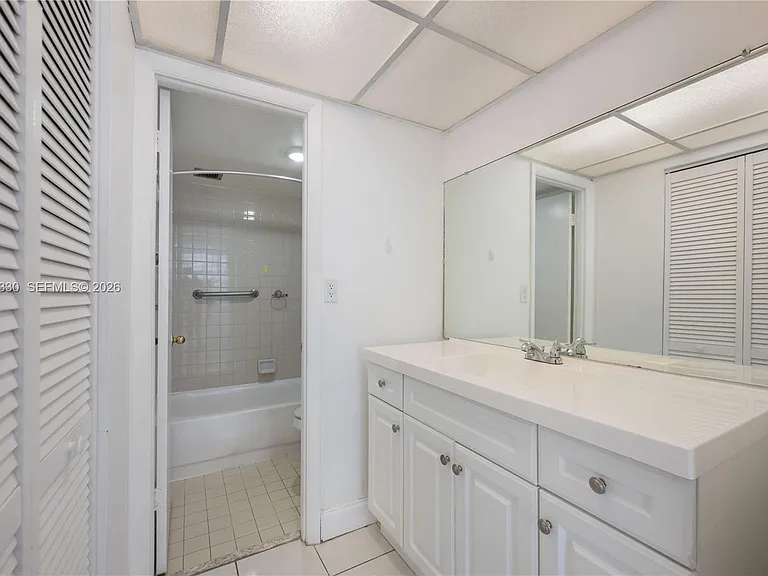 16710 NE 9th Ave #401 — Photo 11