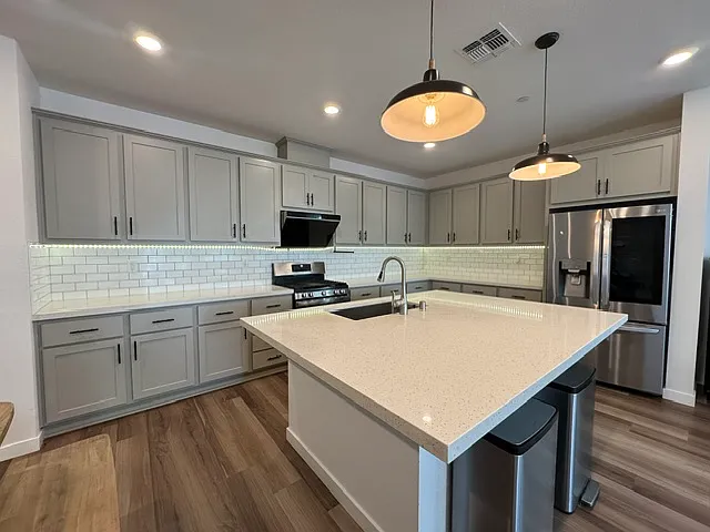 9031 Summit Ln — Photo 1