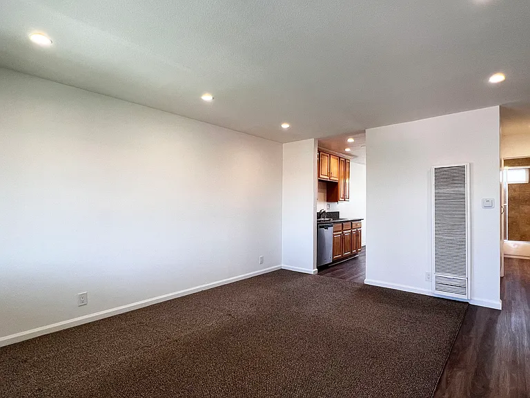 6452 Orange Ave #23 — Photo 2