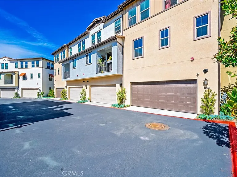 1852 Red Willow Way — Photo 39