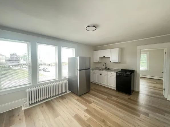 55 Henriette St #4, Manchester, NH 03102