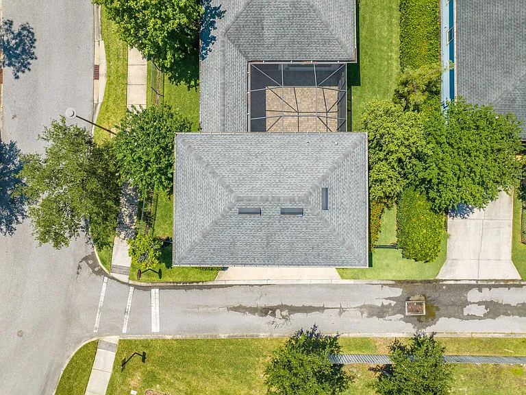 8393 Laureate Blvd — Photo 21