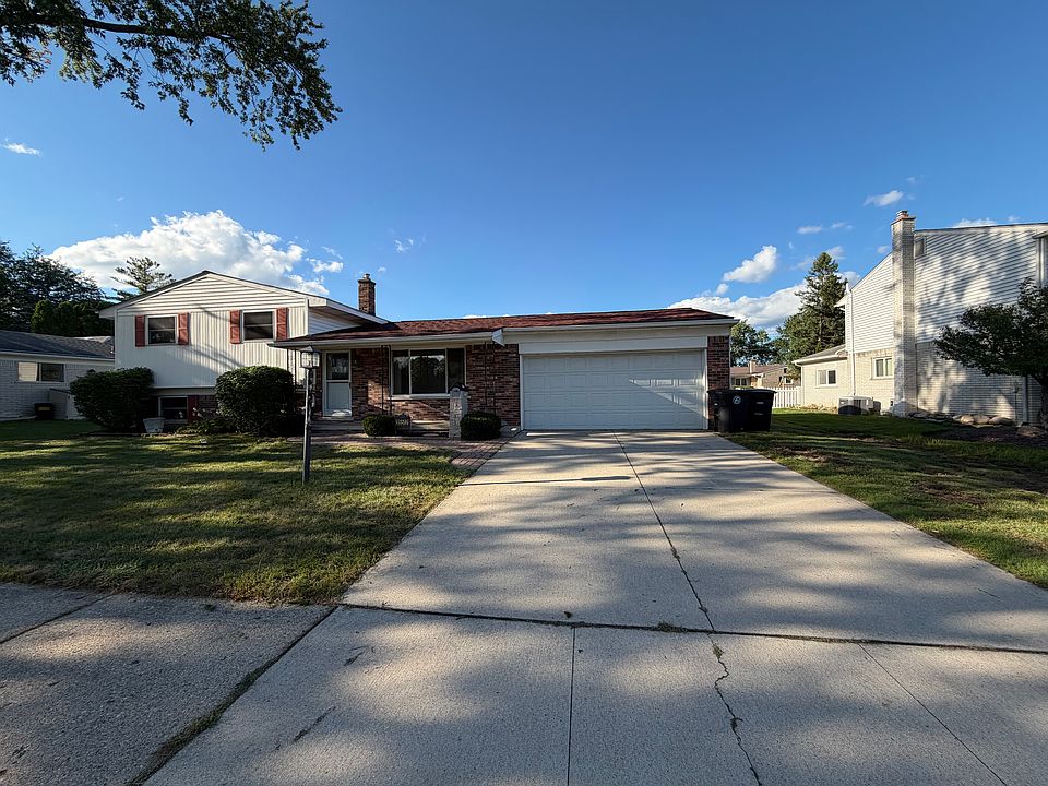 1st image of 35512 Southampton St