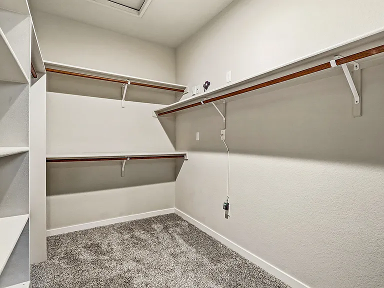 14740 Mike A Mendoza Ave — Photo 5