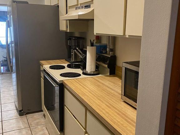 5th image of 7422 NW 34th Street