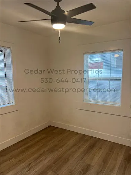 887 Reservoir St — Photo 13