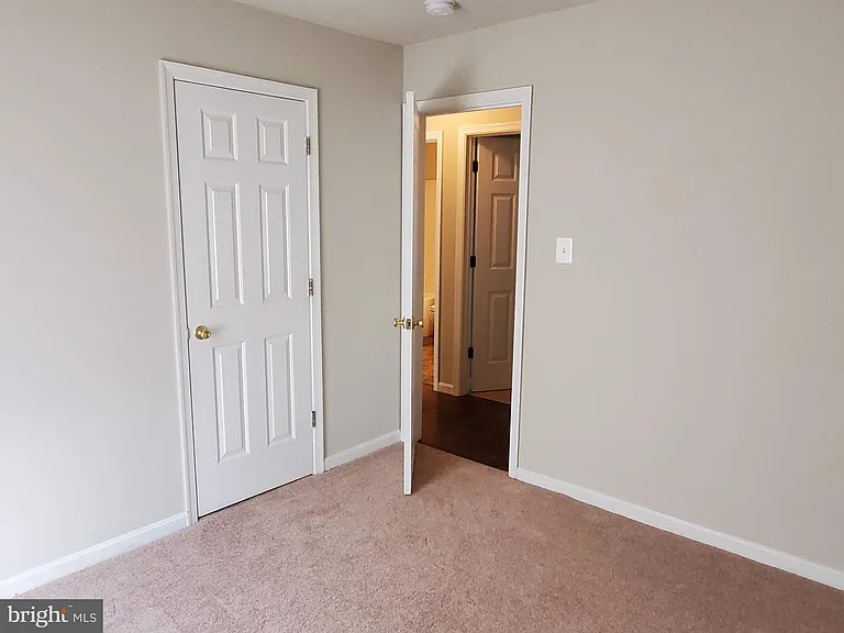 184 Aberdeen Dr — Photo 13