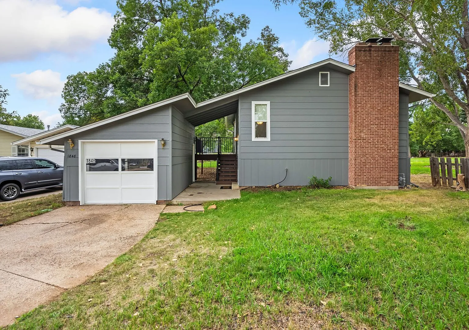 Freshly Updated 4 Bedroom Home — Photo 3