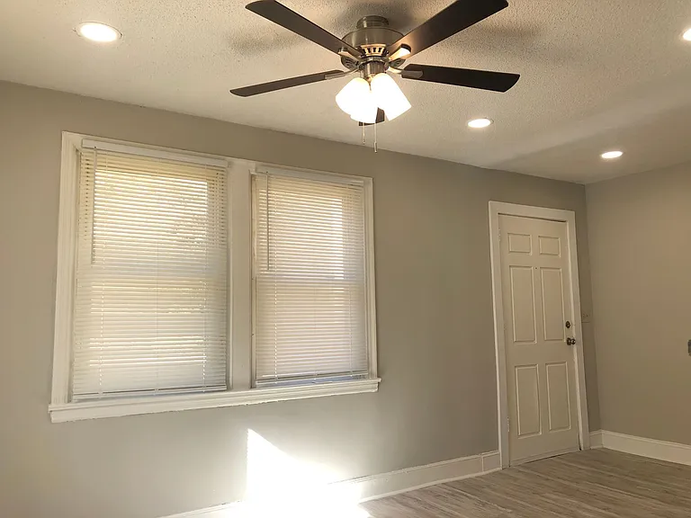 1109 Poston Cir — Photo 3