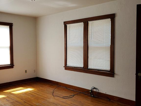 2nd image of 14 W 16th Ave #2