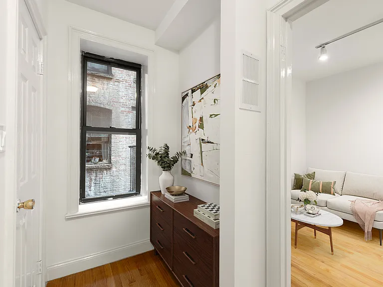 19 Commerce St #10A — Photo 3