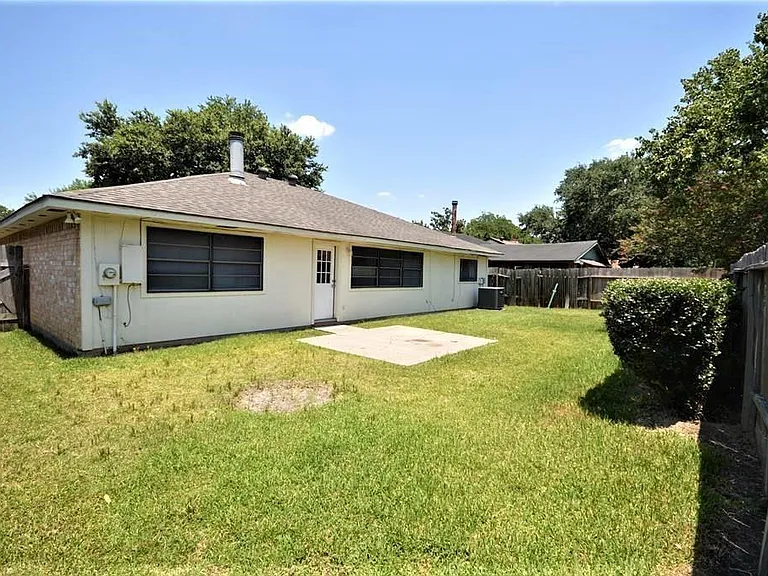 2314 Crooked Ln — Photo 4