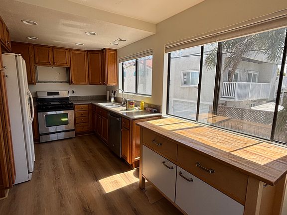 4th image of 4066 Morrell St