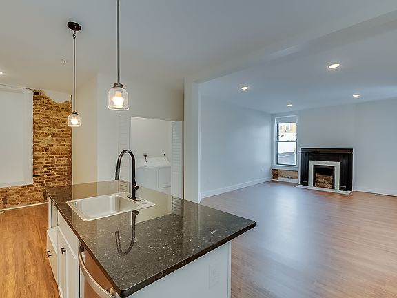 4th image of 431 W 2nd St #306