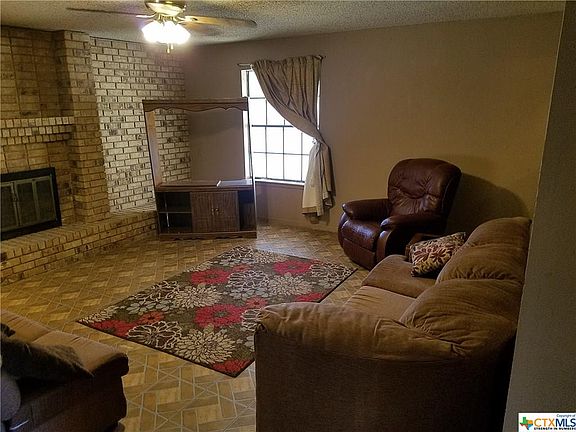 5th image of 120 Mighty Oak Ln
