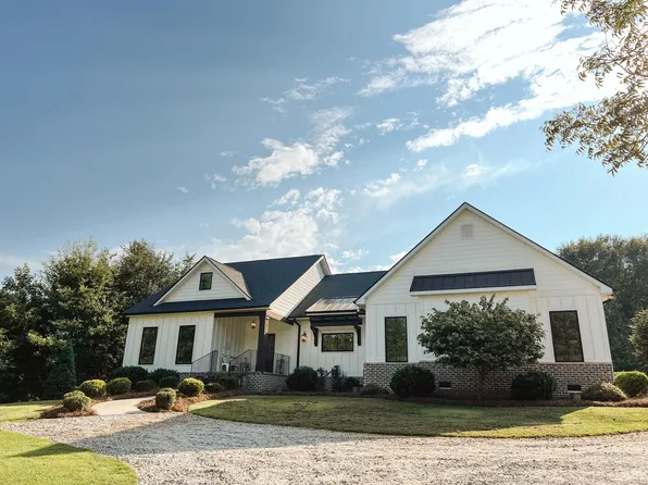 850 Scuffletown Rd, Simpsonville, SC 29681