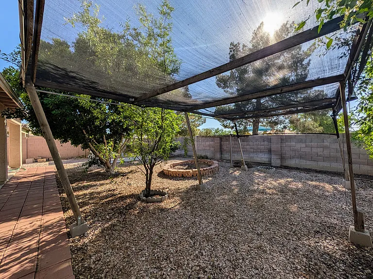 6416 N 78th Ln — Photo 58