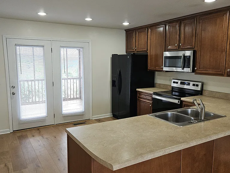 158 Lone Tree Dr NE #158 — Photo 9