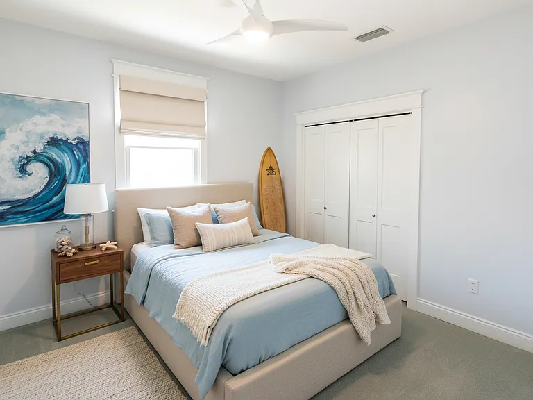 Middle bedroom #2.